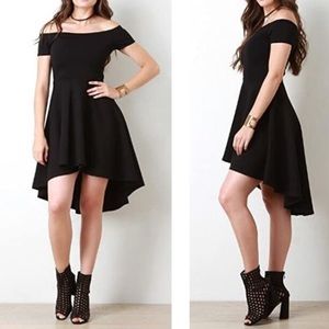 NWT Sarin Mathews off shoulder dress